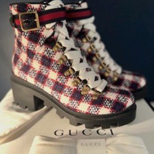 Like New Authentic Gucci Vintage Tweed Combat Boots Size 37